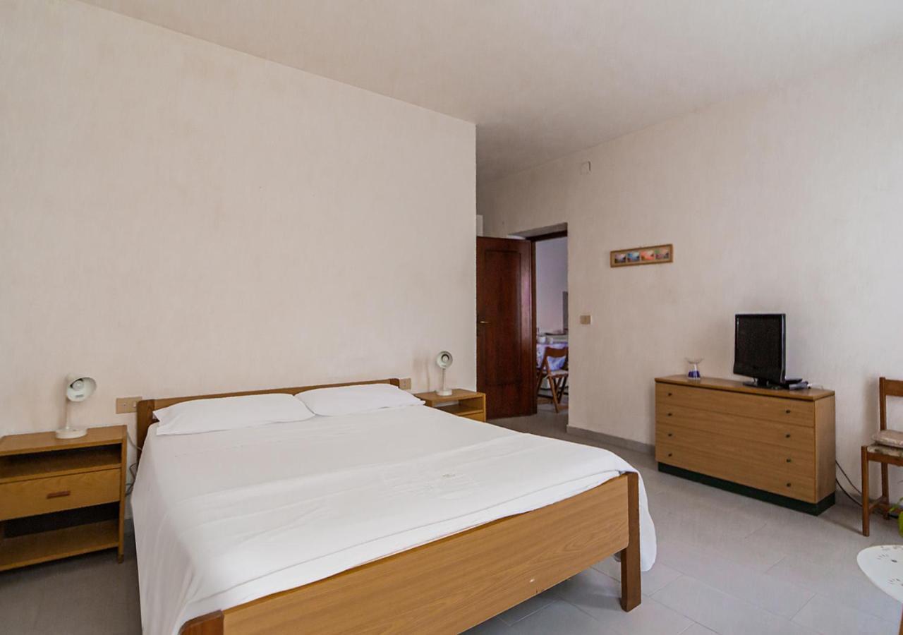 Casa Zara Appartement La Maddalena  Buitenkant foto